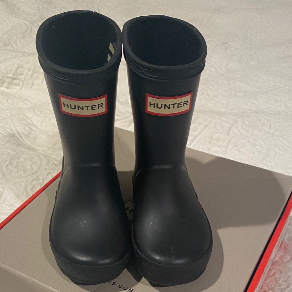 Toddler Hunter boots US size 6 black matte